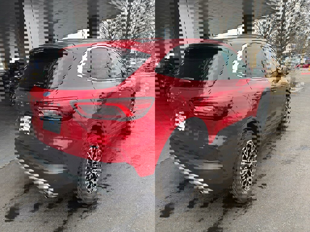 New 2025 Ford Escape SE image 4