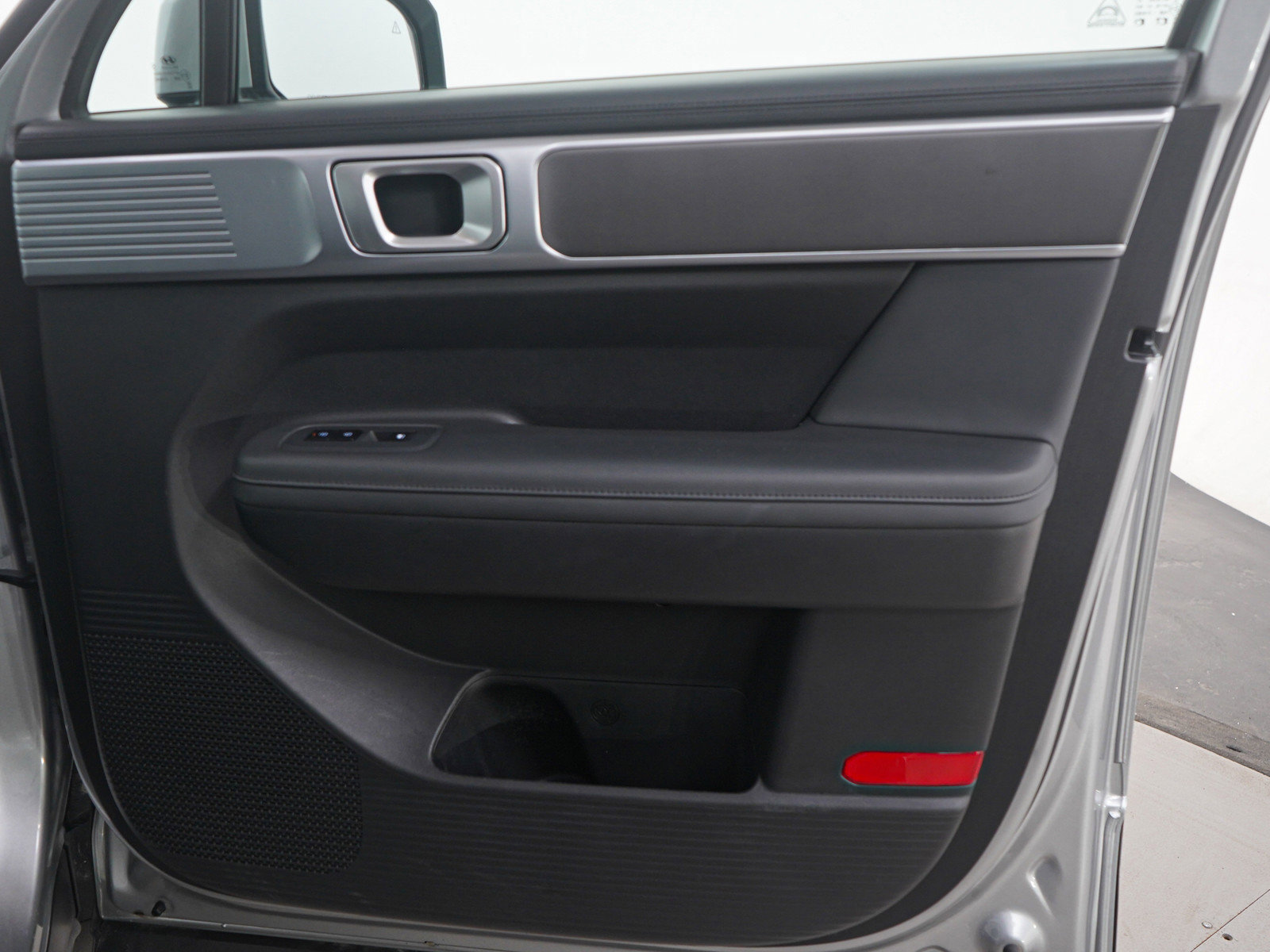 Used 2025 Hyundai Santa Fe SEL image 14