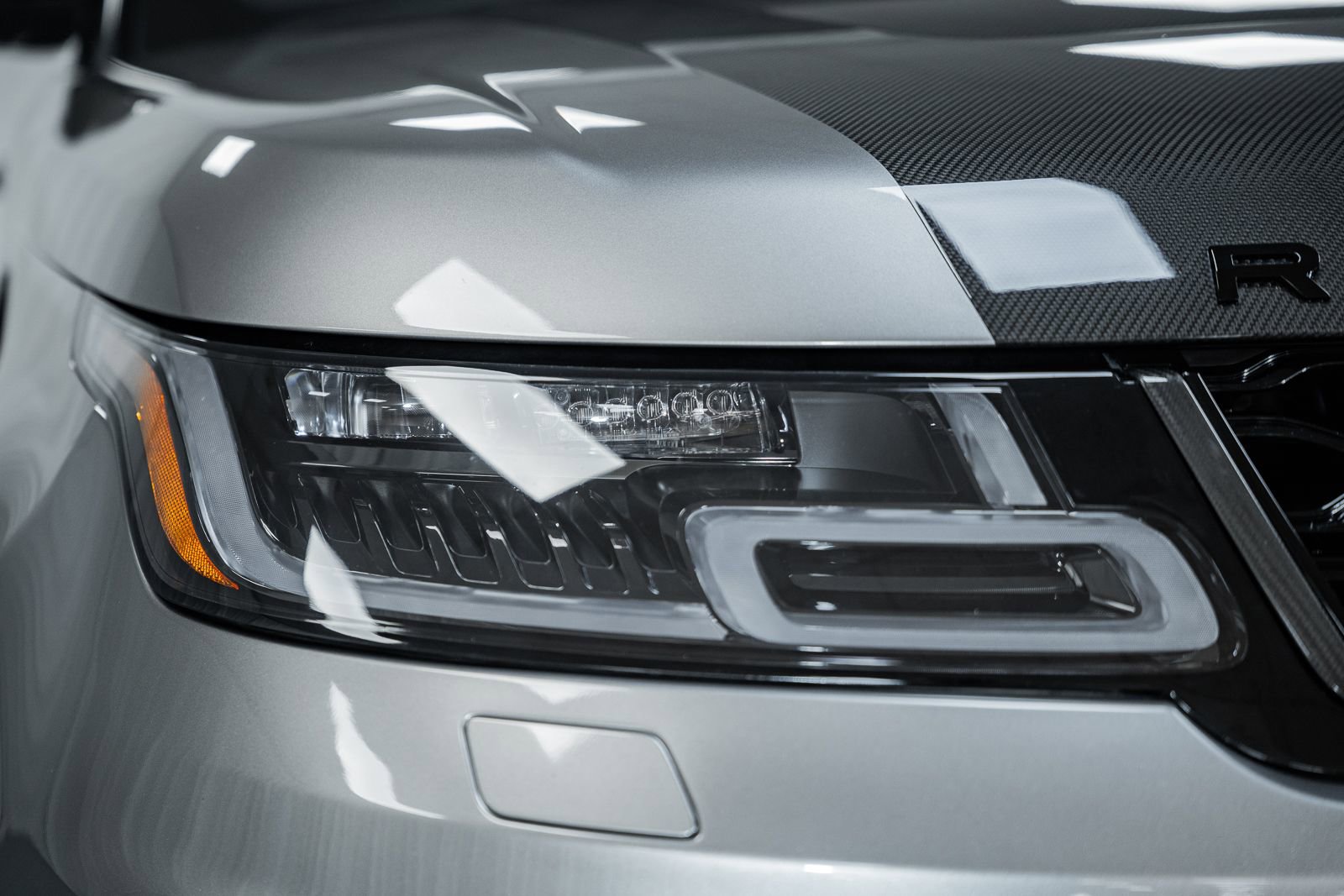 Used 2019 Land Rover Range Rover Sport SVR image 15