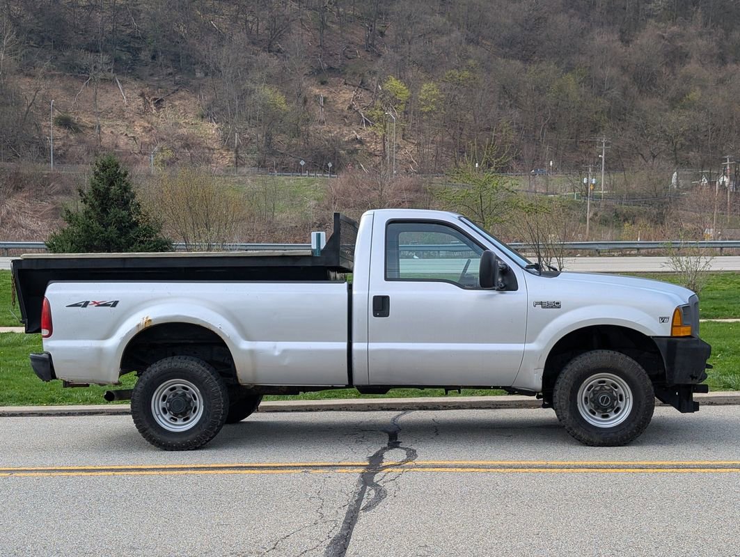 Used 1999 Ford F350 XL image 4