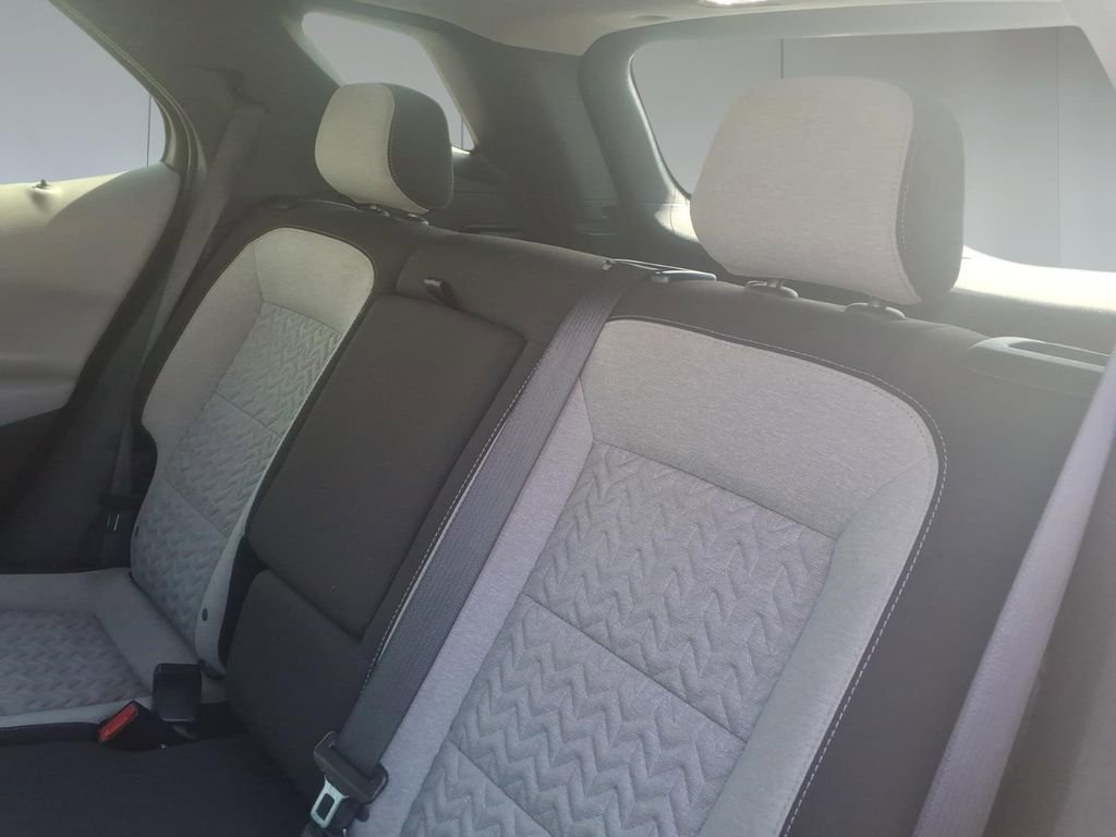 Used 2024 Chevrolet Equinox LT FWD image 12