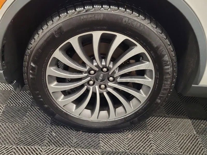 Used 2023 Lincoln Aviator Reserve image 9