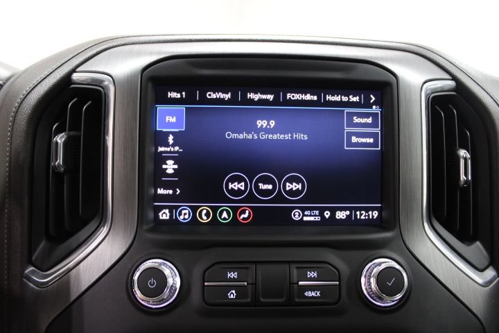 Used 2022 GMC Sierra 1500 Denali w/ Driver Alert Package II AWD/4WD image 4