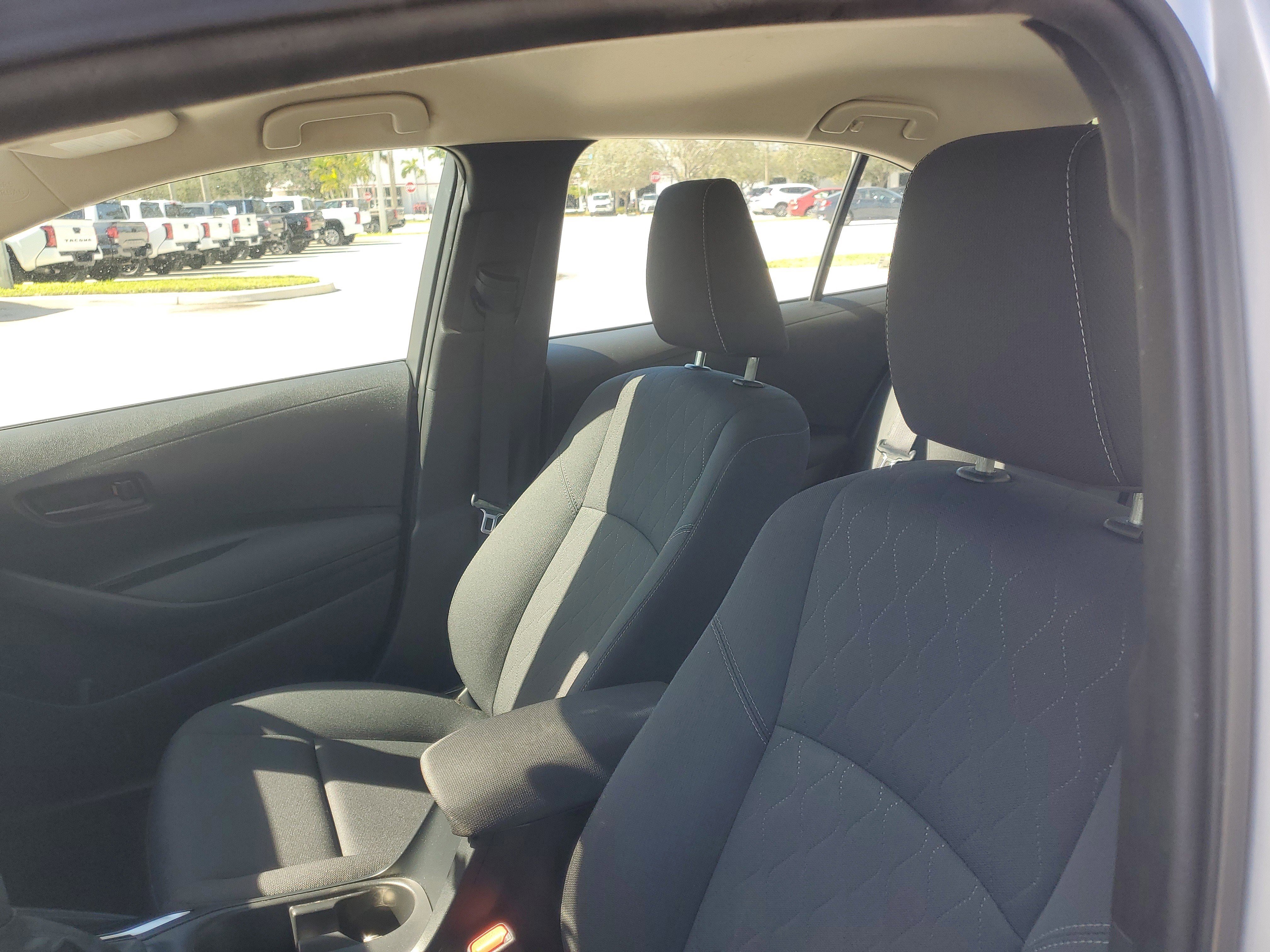 Used 2023 Toyota Corolla LE image 17