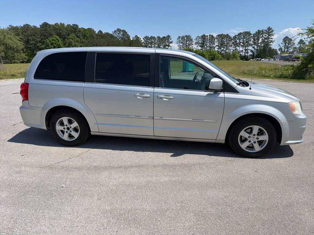 Used 2012 Dodge Grand Caravan Crew FWD image 6