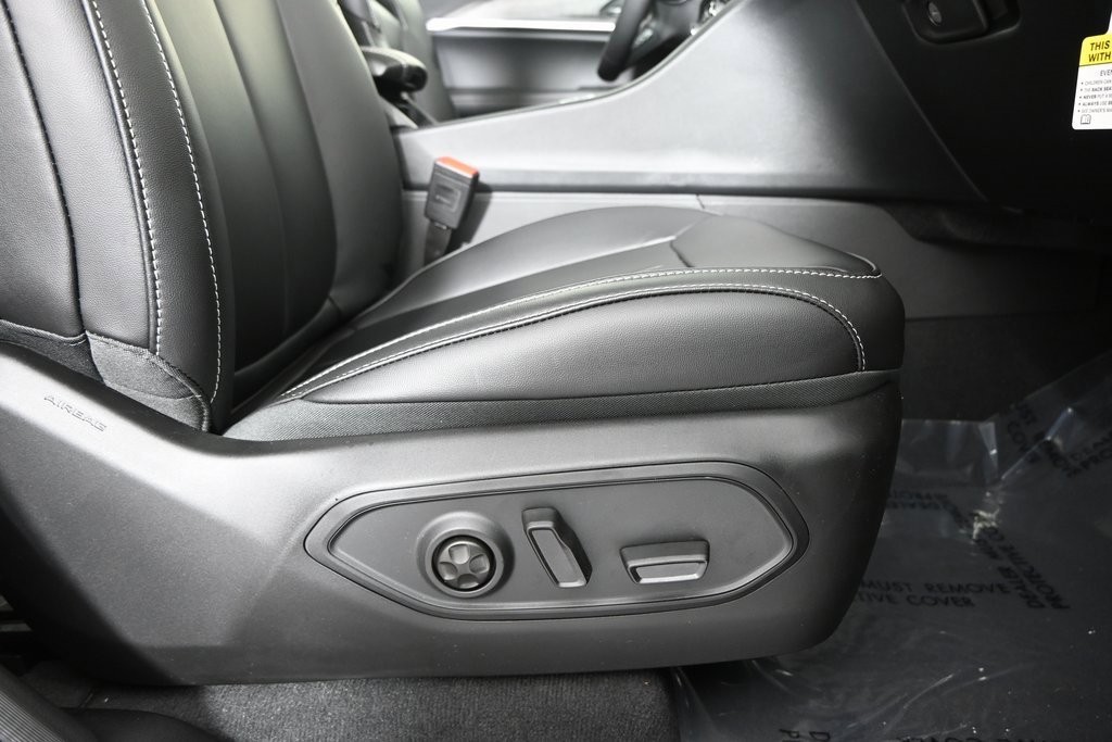 New 2025 Jeep Grand Cherokee Limited w/ Trailer Tow Package image 14