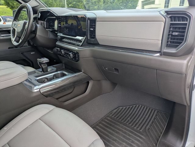 Used 2024 Chevrolet Silverado 1500 LTZ w/ Technology Package AWD/4WD image 27
