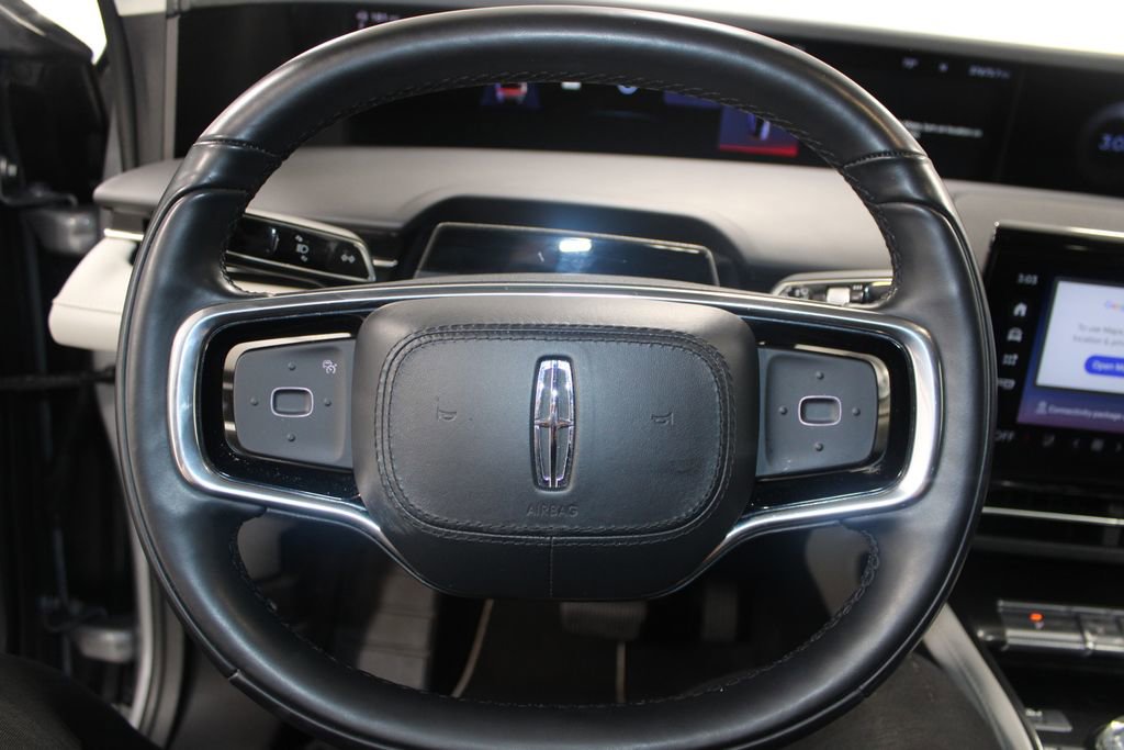 Used 2024 Lincoln Nautilus Reserve image 35