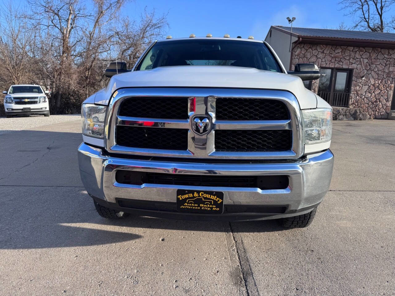 Used 2016 RAM 2500 Tradesman w/ Chrome Appearance Group image 2