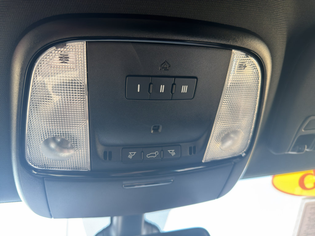 Used 2025 Dodge Durango GT AWD/4WD image 23
