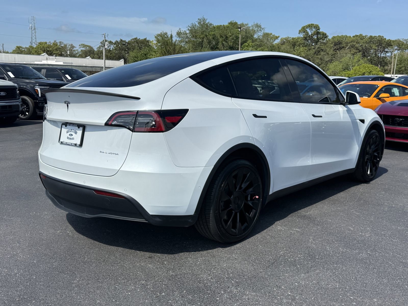 Used 2022 Tesla Model Y Long Range AWD/4WD image 4