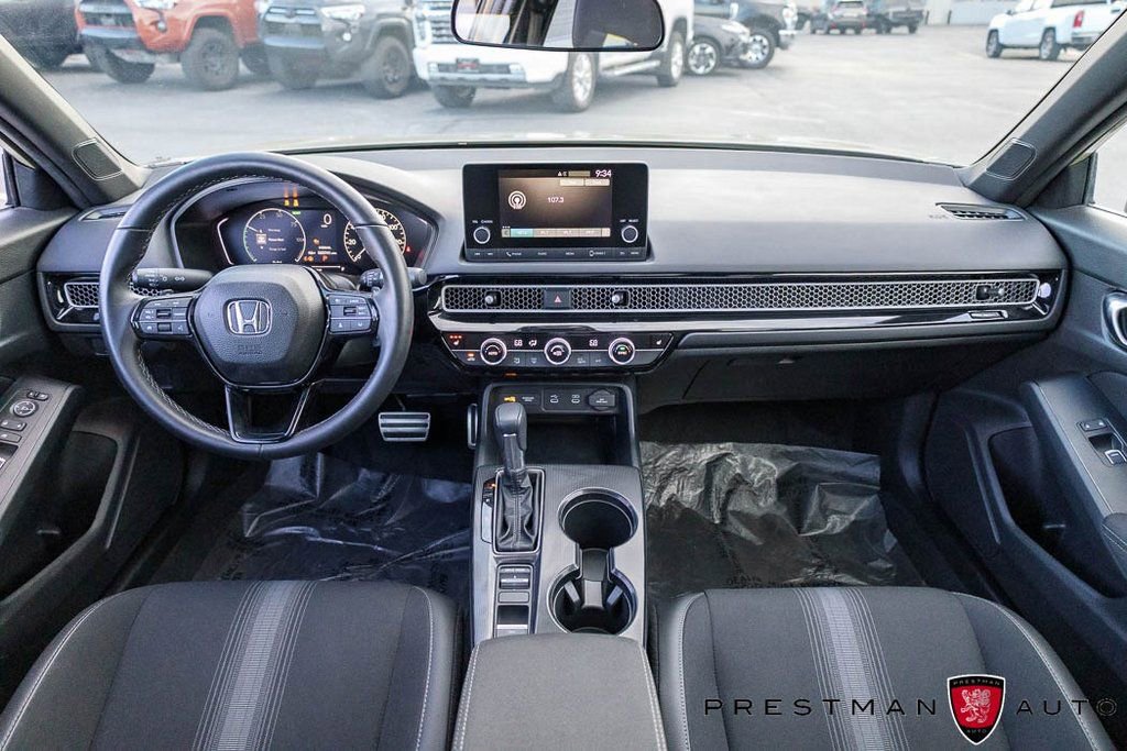 Used 2025 Honda Civic Sport image 32