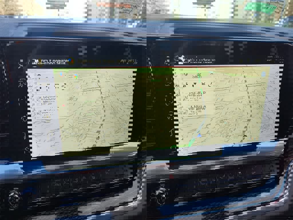 Used 2025 GMC Sierra 3500 SLE w/ SLE Value Package image 18