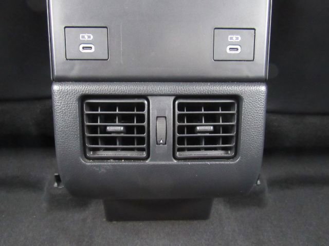 Used 2023 Toyota bZ4X XLE w/ Weather Package image 28