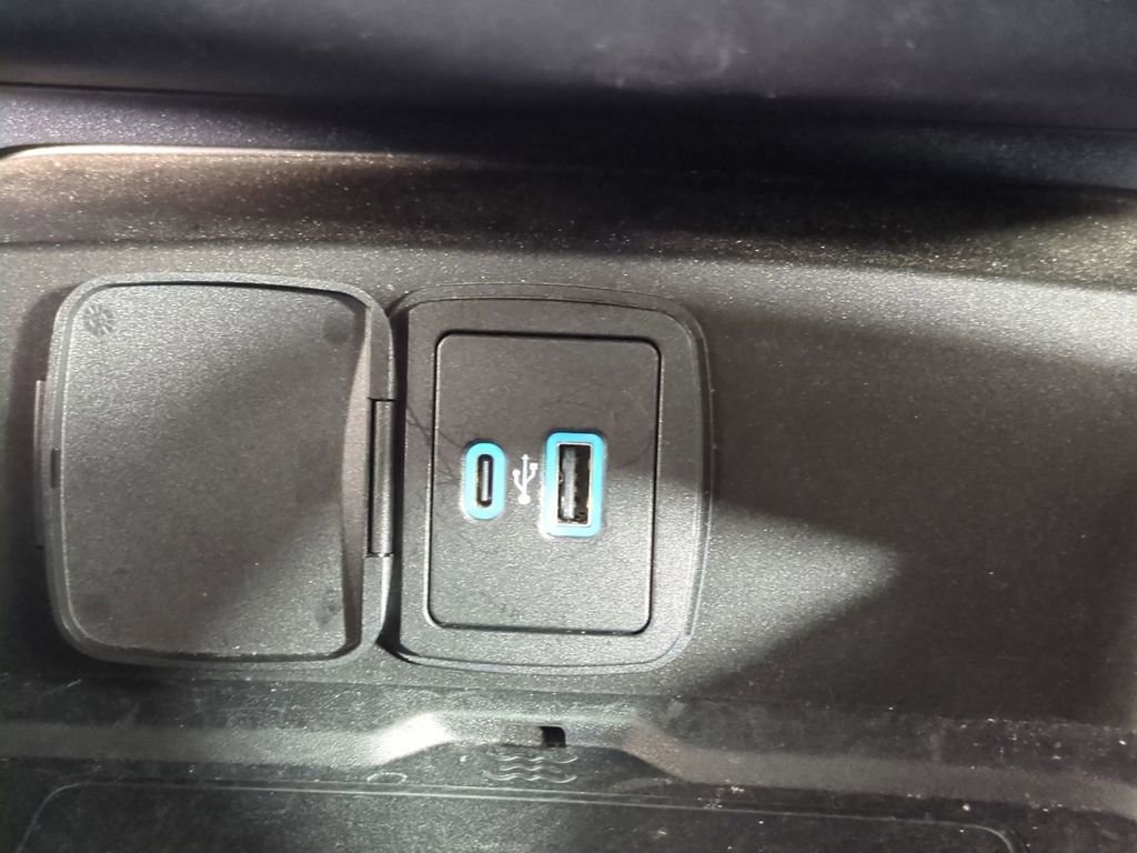 Used 2023 Ford Bronco Badlands image 25