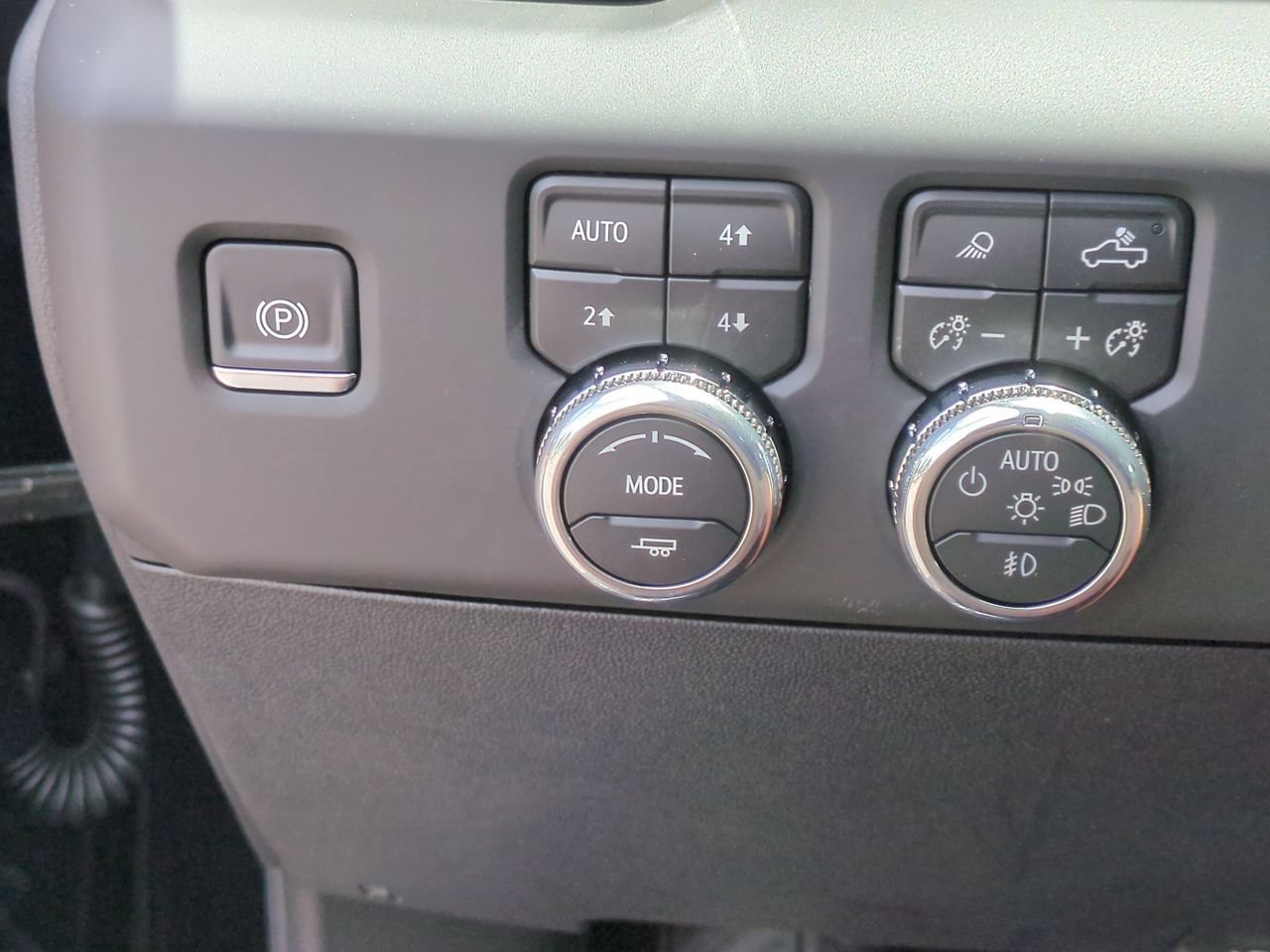 New 2026 GMC Sierra 2500 Denali Ultimate AWD/4WD image 18