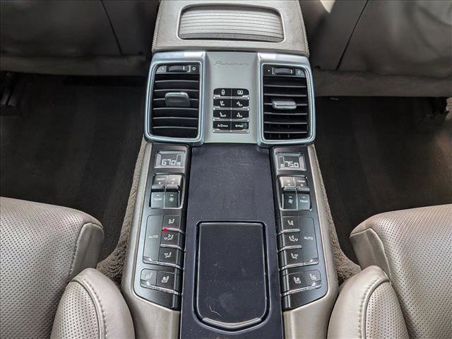 Used 2014 Porsche Panamera 4S Executive image 20