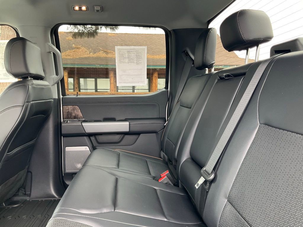 Certified 2025 Ford F350 Lariat w/ Black Appearance Package image 51