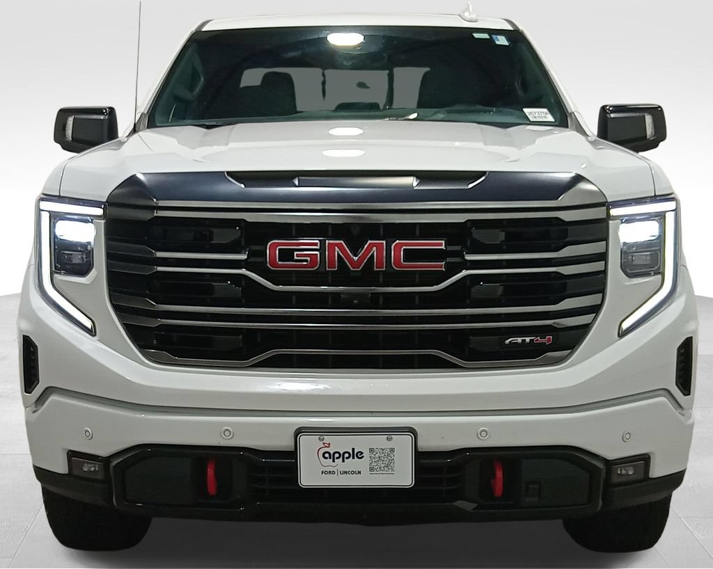 Used 2024 GMC Sierra 1500 AT4 w/ Technology Package AWD/4WD image 11