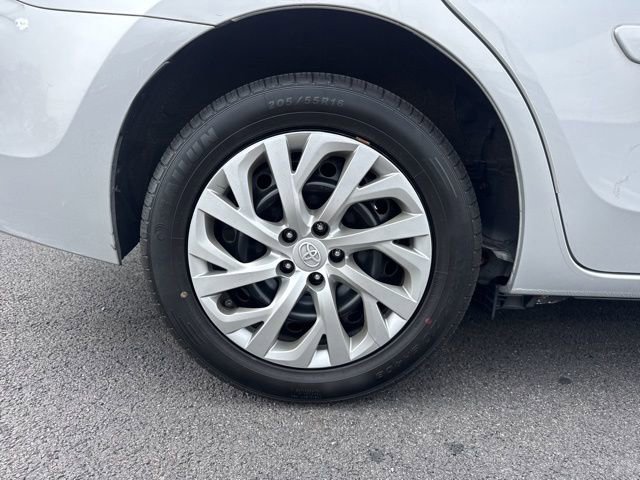 Used 2019 Toyota Corolla LE w/ Body Protection Package FWD image 8