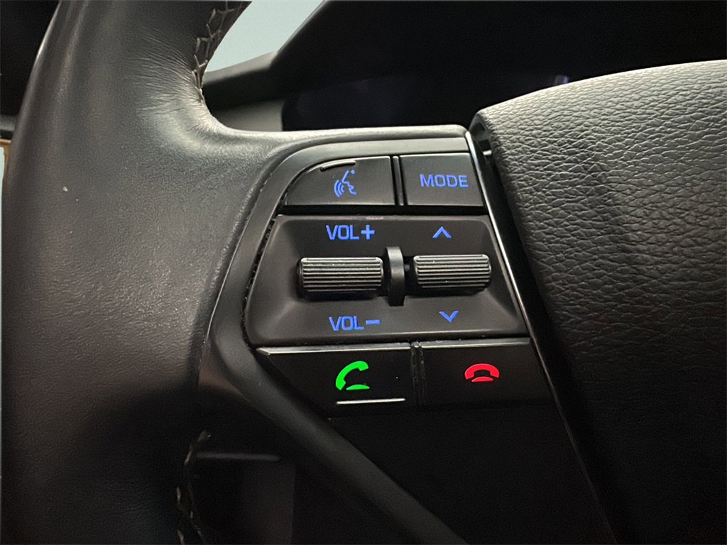 Used 2015 Hyundai Sonata Limited w/ Option Group 06 image 16