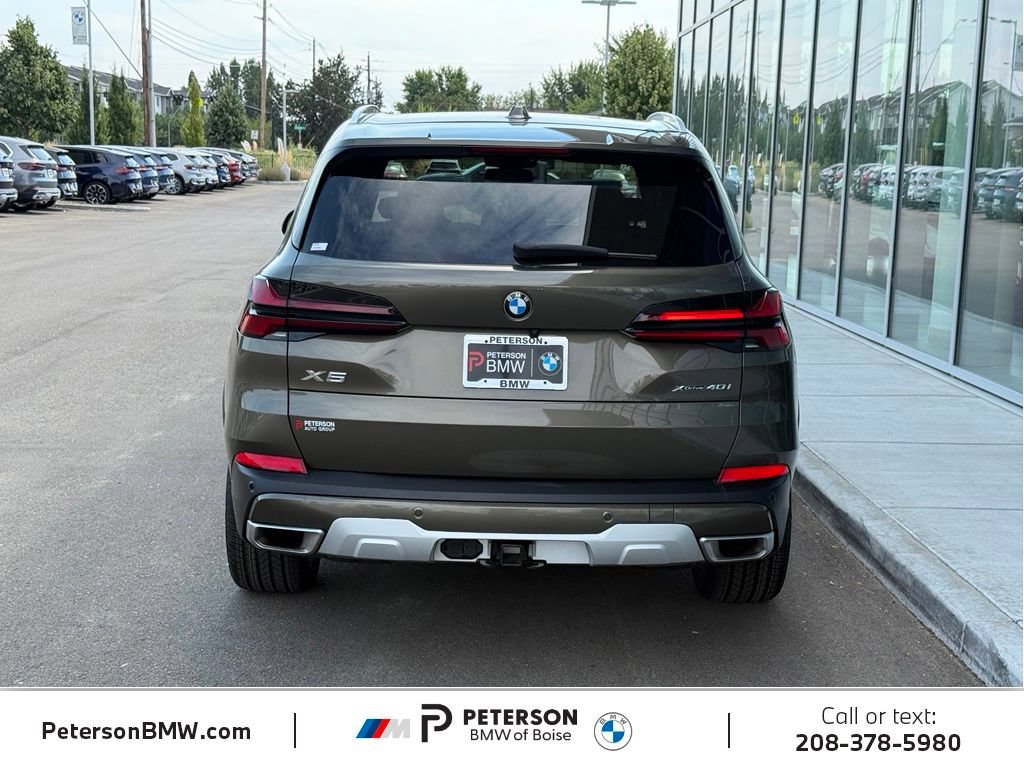 Used 2024 BMW X5 xDrive40i w/ Premium Package AWD/4WD image 4