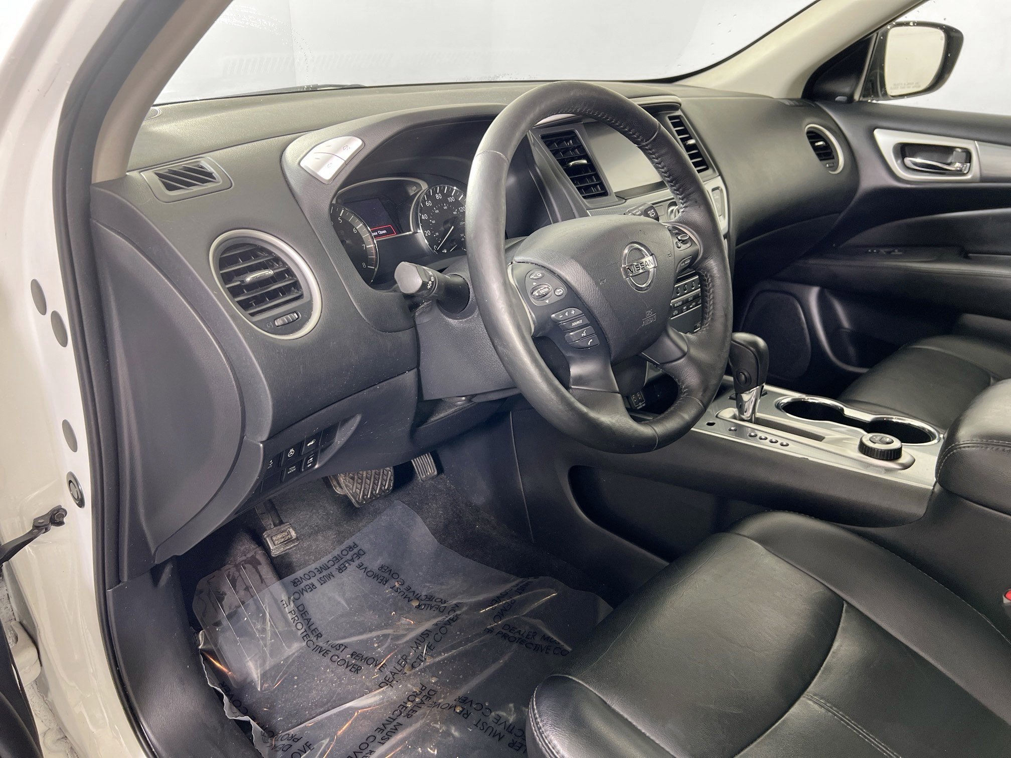 Used 2018 Nissan Pathfinder SL AWD/4WD image 9
