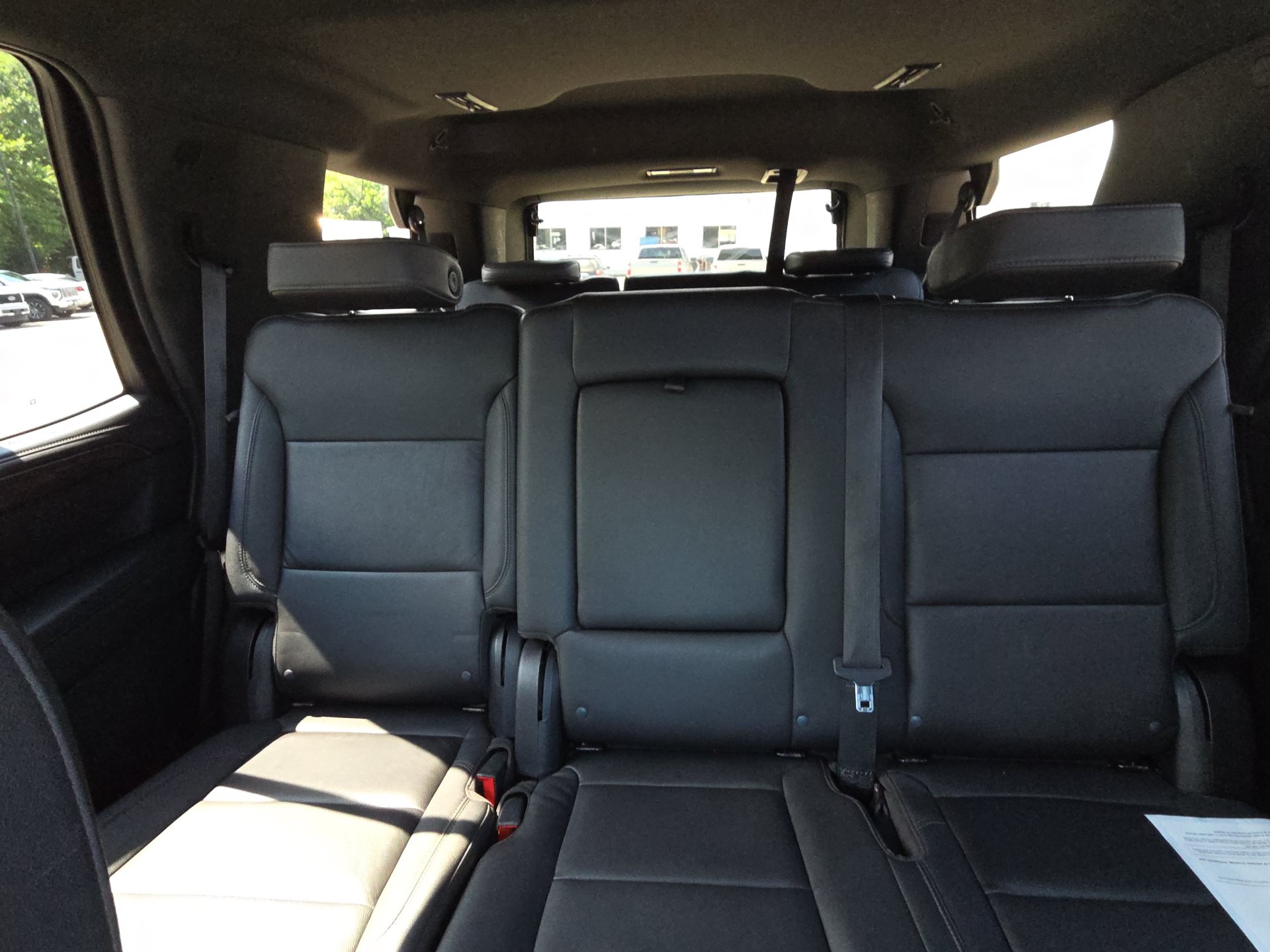 Used 2023 Chevrolet Tahoe Z71 AWD/4WD image 25