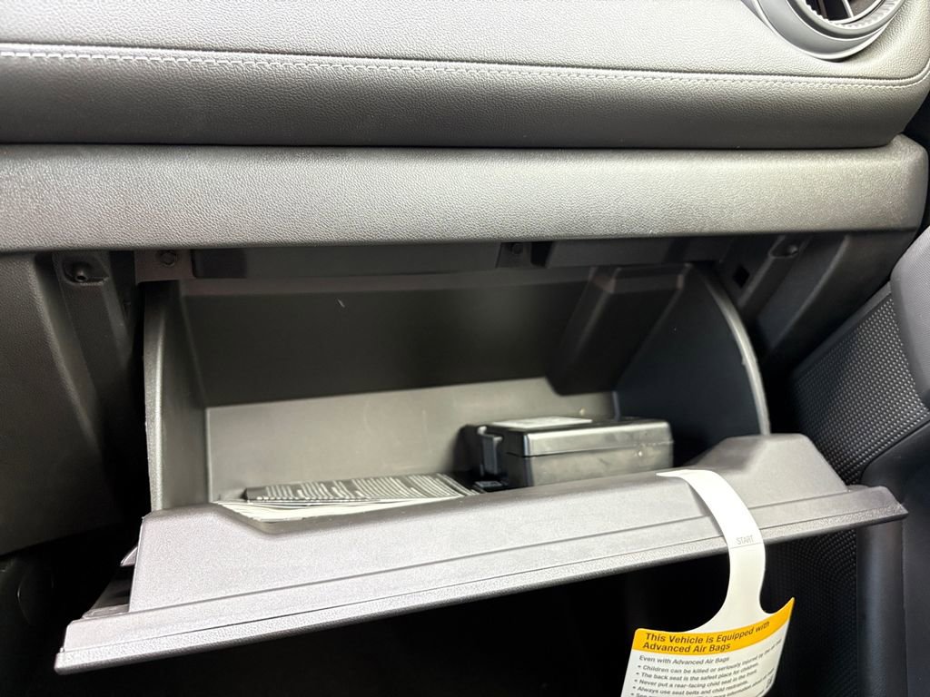 New 2025 Chevrolet Colorado LT w/ LT Convenience Package image 8