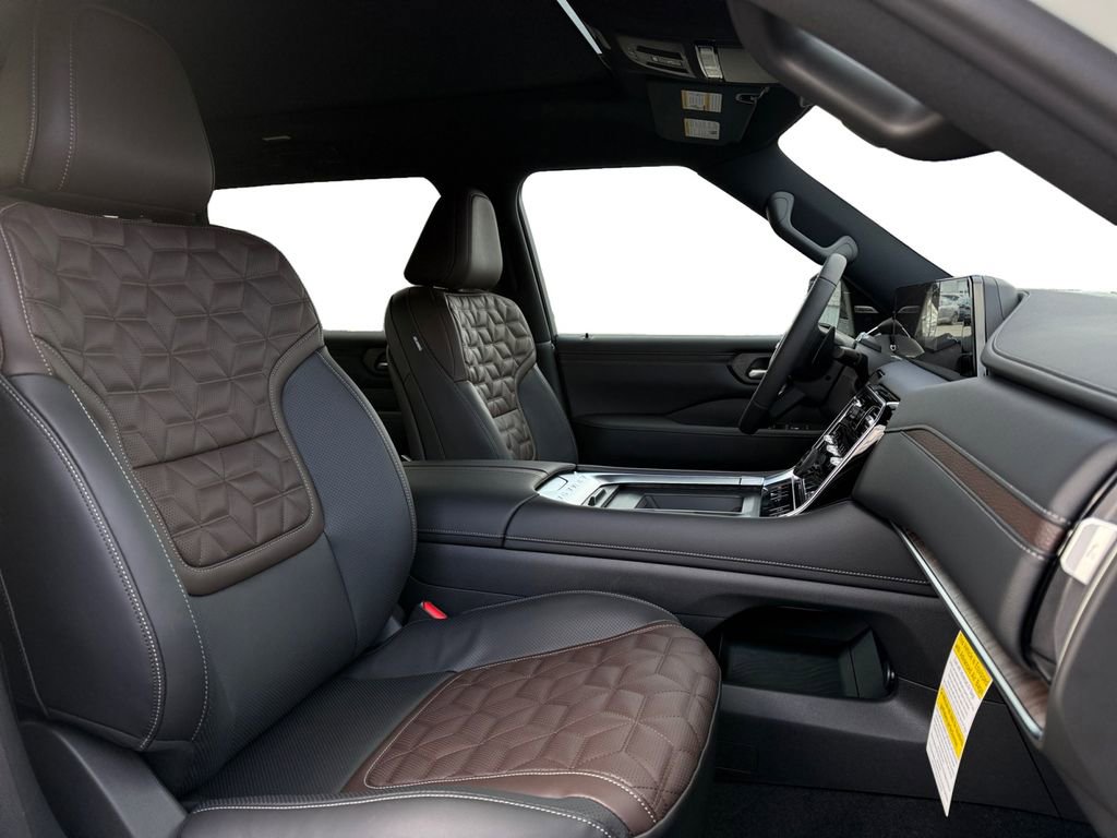 New 2026 Nissan Armada Platinum Reserve image 15