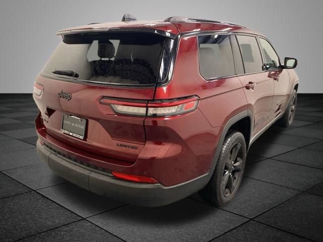 Used 2022 Jeep Grand Cherokee L Limited w/ Black Appearance Package AWD/4WD image 7