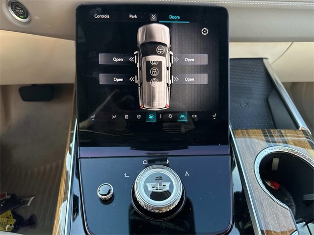 Certified 2025 Cadillac Escalade ESV Premium Luxury Platinum w/ LPO, Radiant Package image 27