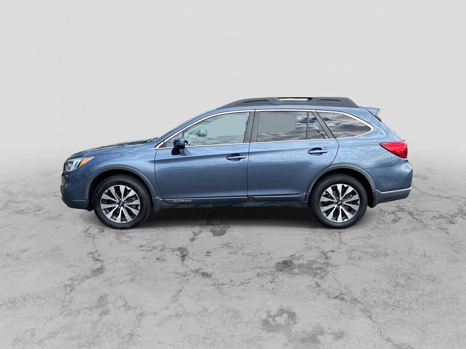 Used 2016 Subaru Outback 2.5i Limited AWD/4WD image 5