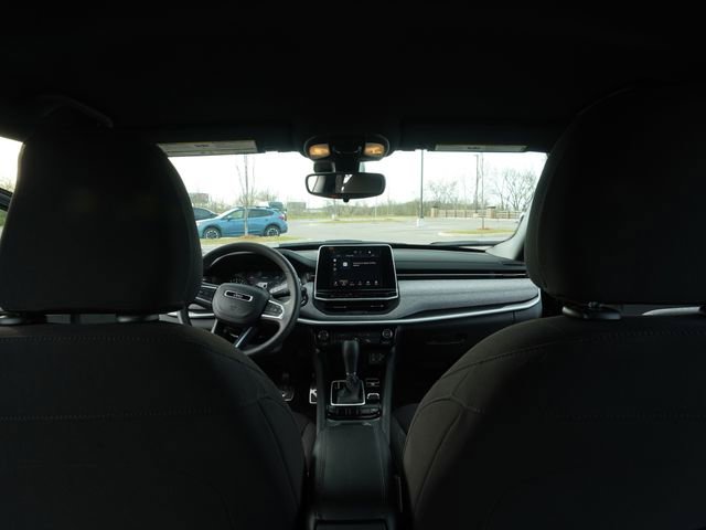 Certified 2025 Jeep Compass Sport image 24