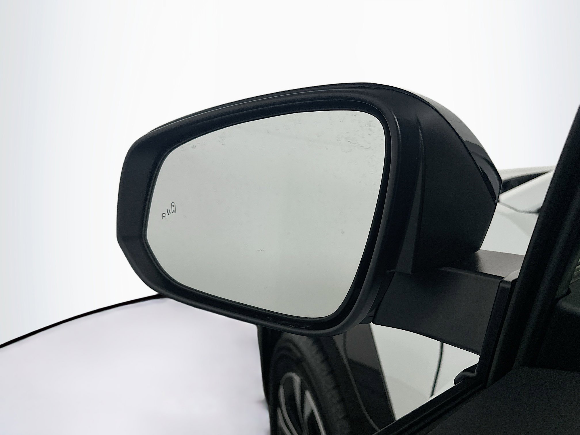 Used 2024 Toyota bZ4X XLE w/ Weather Package image 16