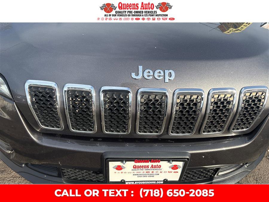 Used 2019 Jeep Cherokee Latitude Plus w/ Cold Weather Group image 32