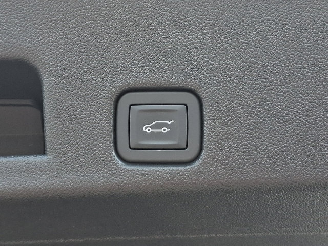 Used 2026 Chevrolet Traverse Z71 AWD/4WD image 31