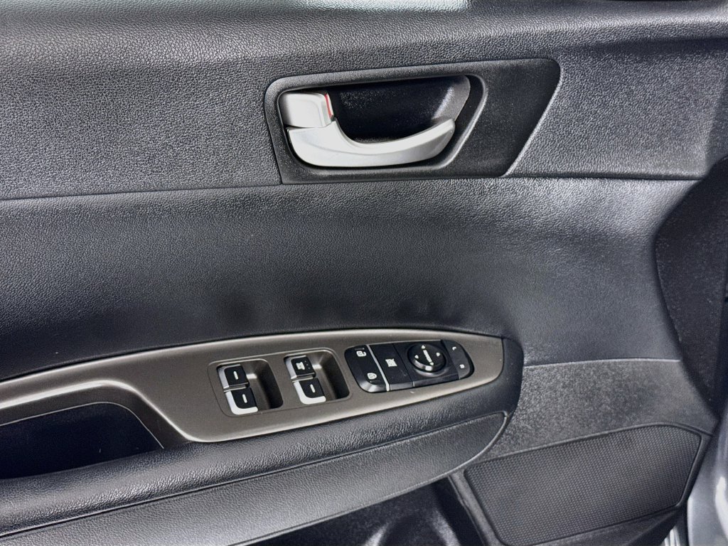 Used 2019 Kia Optima LX FWD image 23