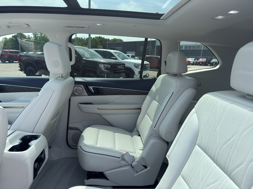 Certified 2025 Buick Enclave Avenir w/ Super Cruise Package FWD image 32
