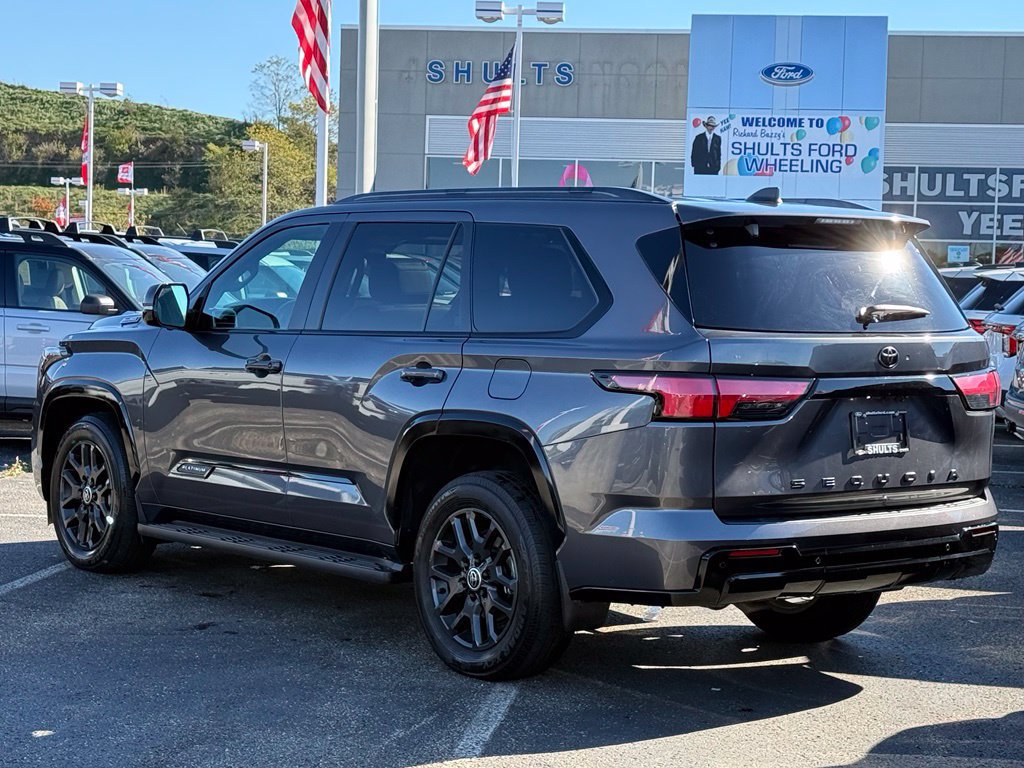 Used 2024 Toyota Sequoia Platinum AWD/4WD image 33