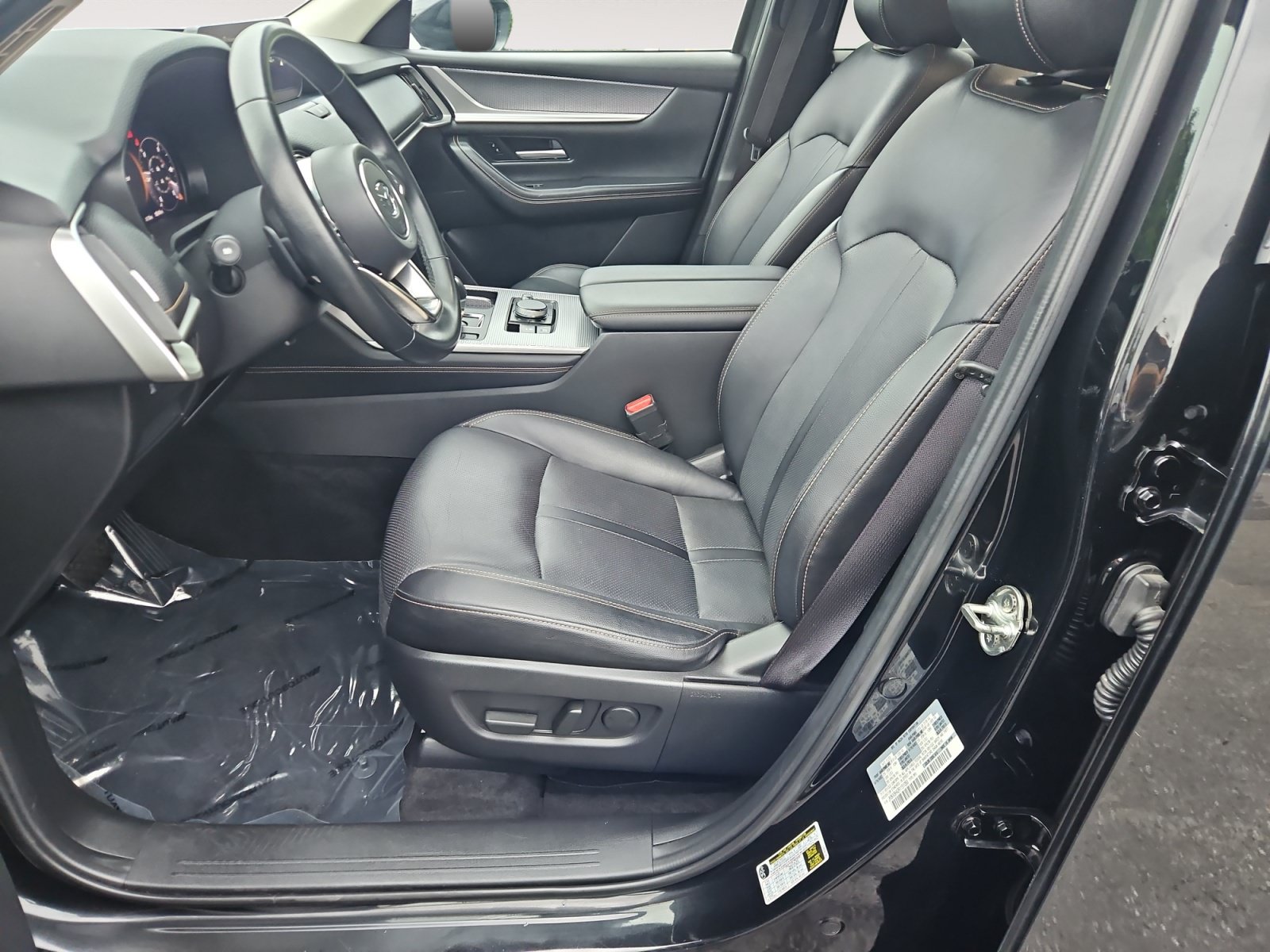 Used 2024 MAZDA CX-90 Plug-In Hybrid w/ Preferred AWD/4WD image 9