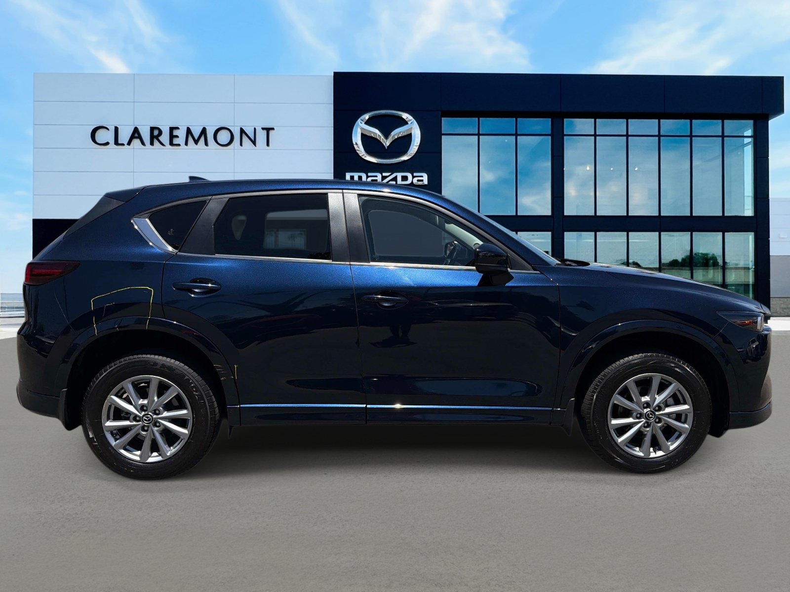 Used 2024 MAZDA CX-5 AWD 2.5 S w/ Preferred Package image 4