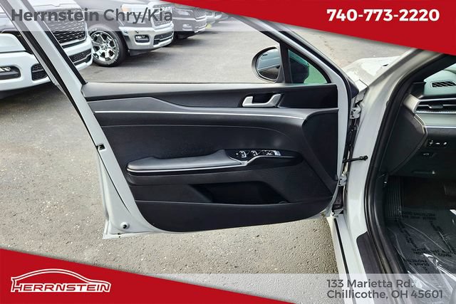 Used 2023 Kia K5 GT-Line w/ GT-Line Premium Package AWD/4WD image 8