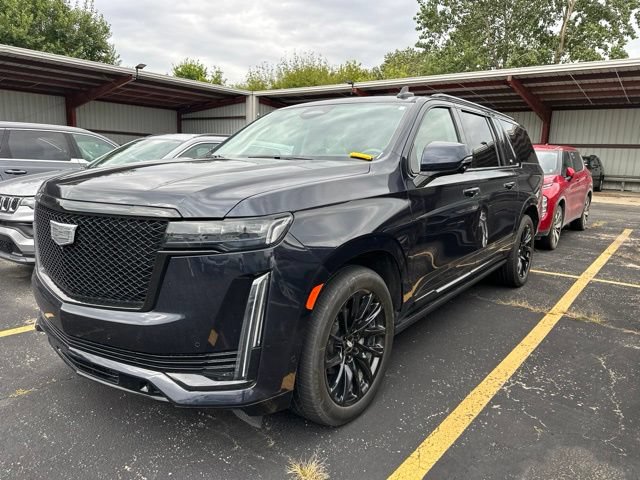 Used 2023 Cadillac Escalade ESV Sport Platinum w/ LPO, ONYX Package AWD/4WD image 14