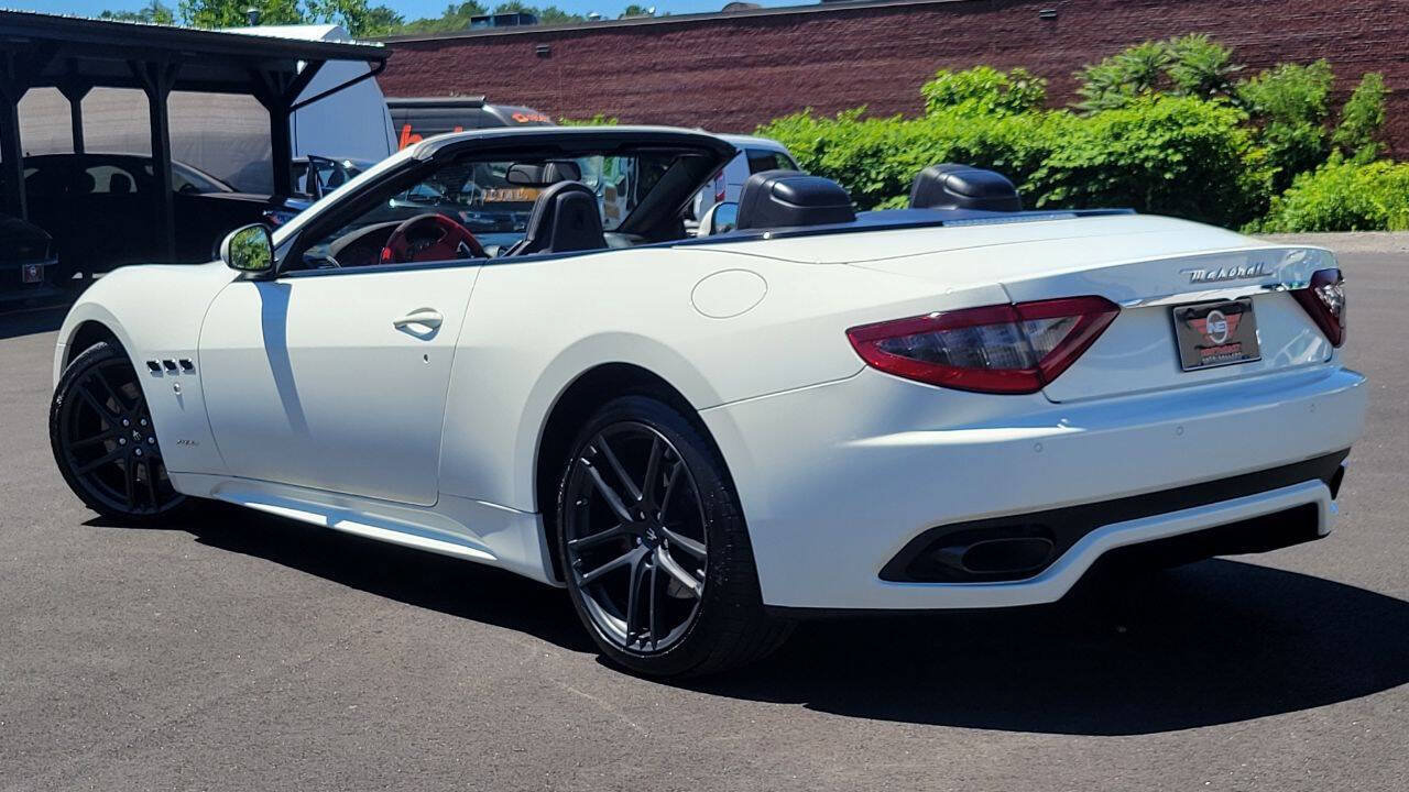 Used 2015 Maserati GranTurismo Sport RWD image 8
