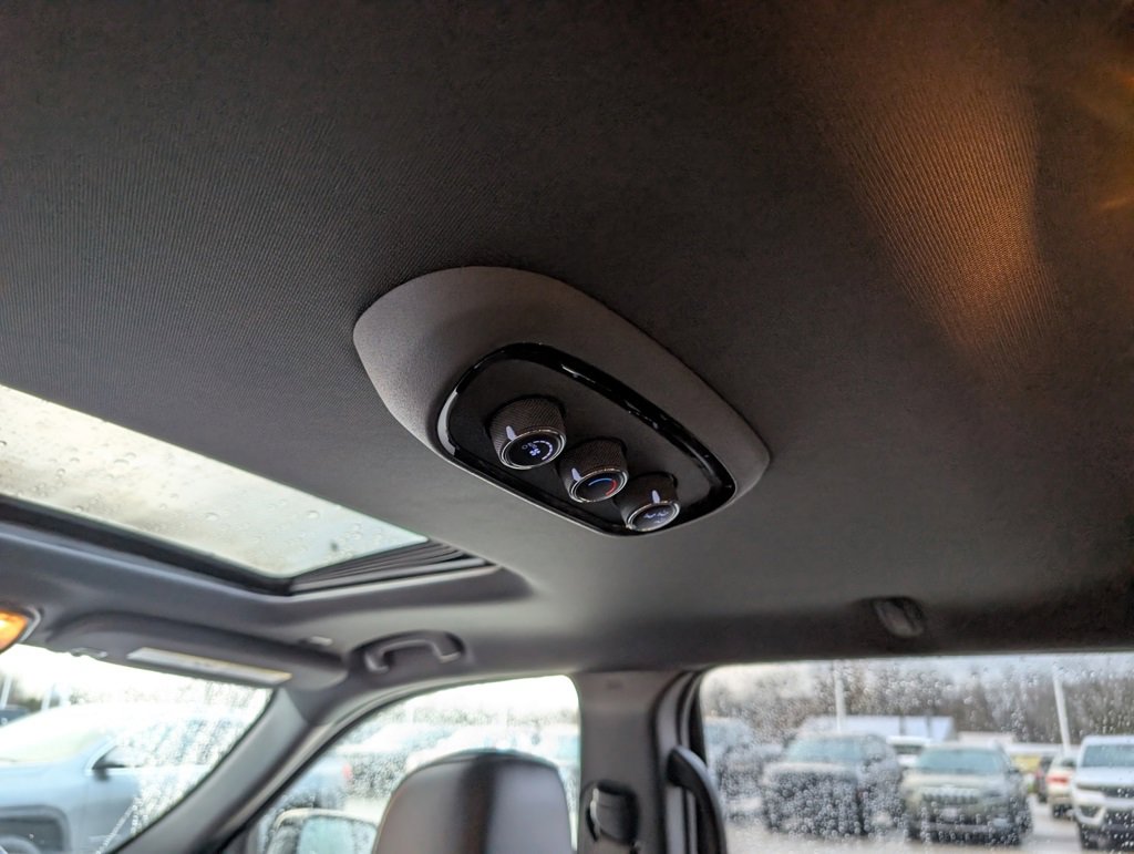 Used 2021 Dodge Durango GT image 40