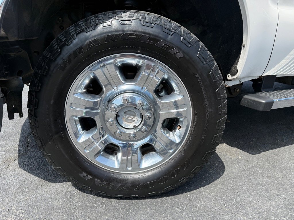 Used 2015 Ford F250 Lariat w/ Chrome Package AWD/4WD image 20
