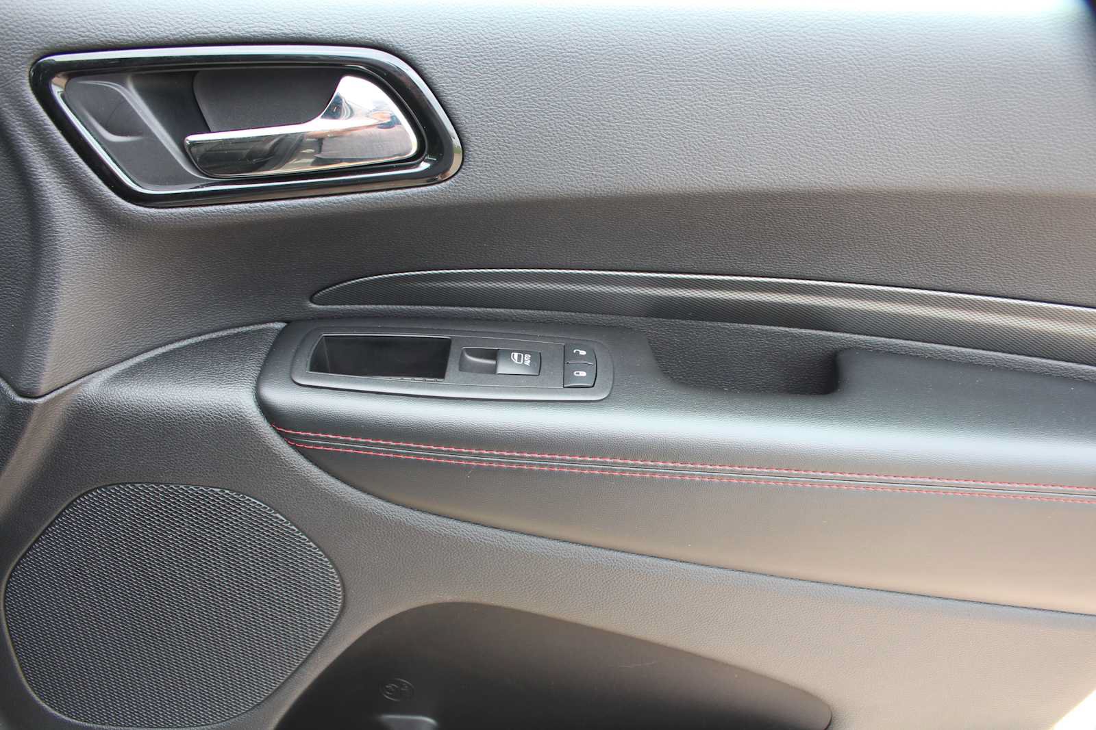 Used 2025 Dodge Durango GT AWD/4WD image 16