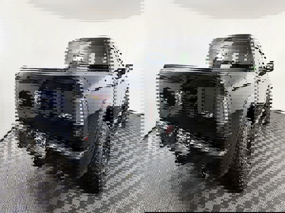 Used 2015 RAM 1500 Laramie Limited image 9