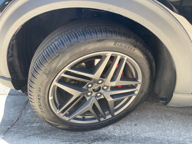 Used 2025 Ford Explorer ST-Line w/ ST-Line Street Pack AWD/4WD image 45